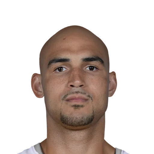Robert Sacre portrait